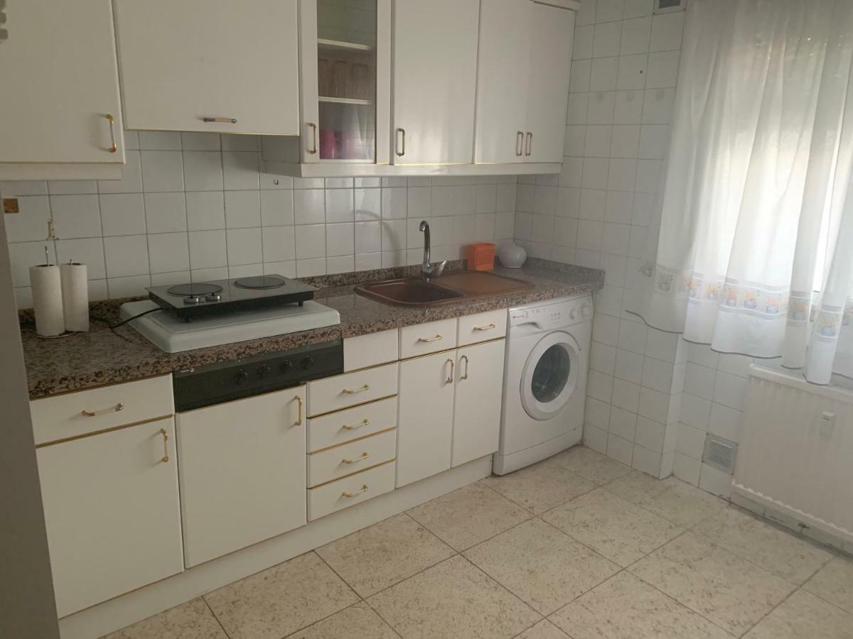 Vivienda Turistica Vistas Catedral Apartment Leon Exterior photo